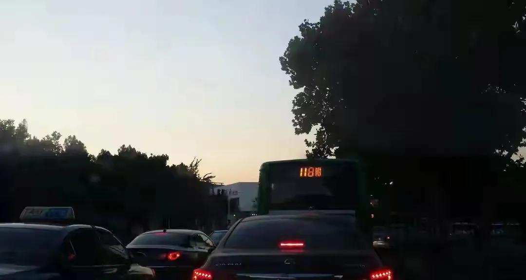 YinZk6TNHNnkIH56.jpg